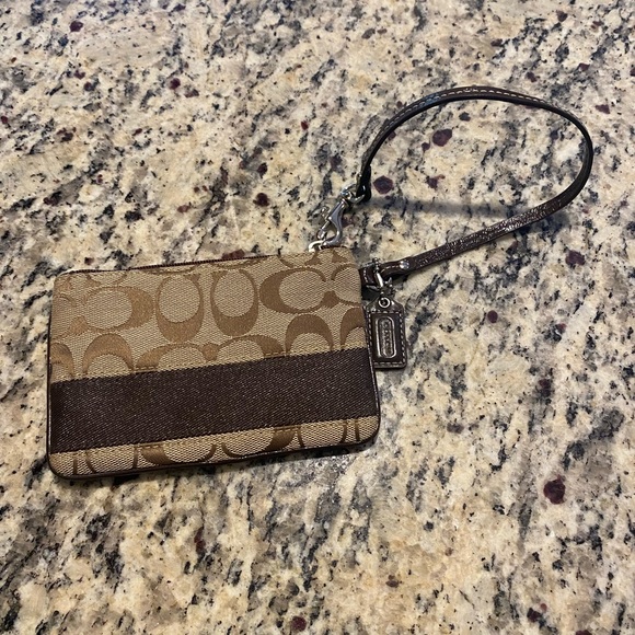 Coach Wristlet - Picture 1 of 5